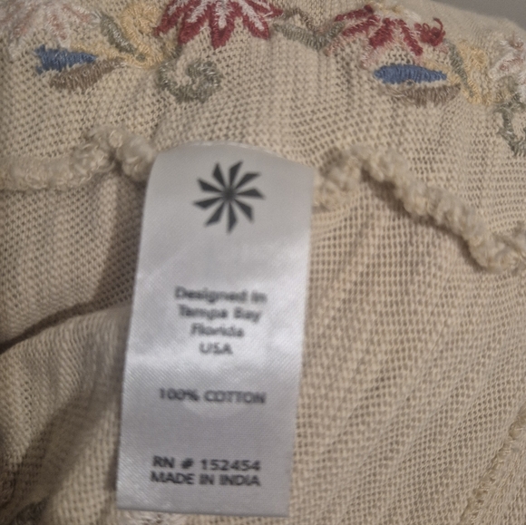 Beautiful Embroidered Cream Button-Front Women's Cardigan L Oversized Johnny Was - Picture 11 of 11